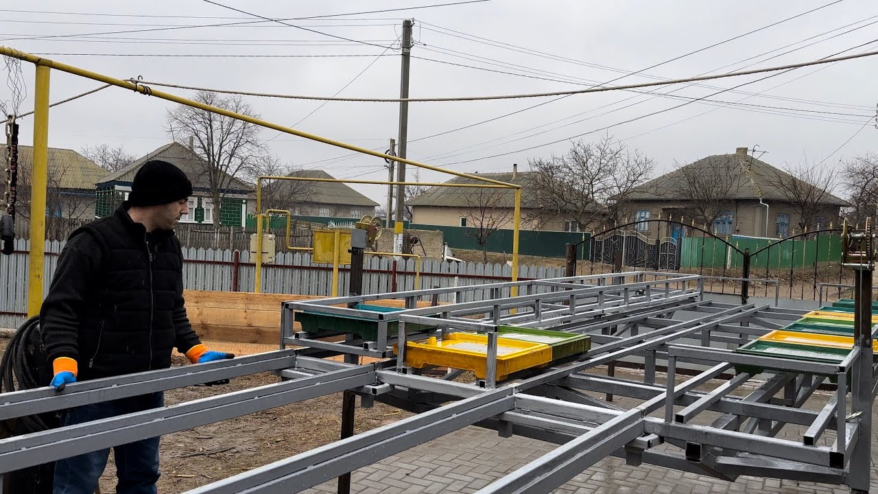 Modular Apicol@# Trailer Hives