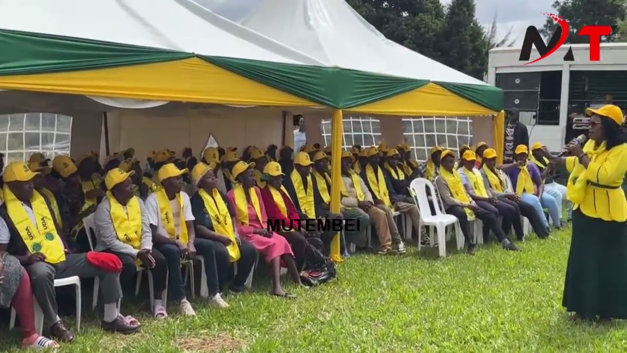 HERI RUTO KULIKO WAMUNYORO SA TUNATENGENEZEWA BARABARA MSHIKILIE RUTO ASIENDE SUGOI!!