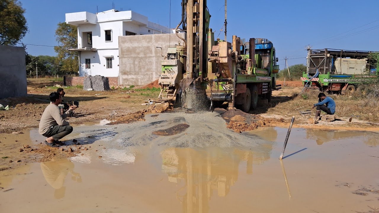 Borewell Drilling - 99 फीट पे खतरनाक पानी | 20 HP मोटर | Boring Digging Borewell A Complete Guide
