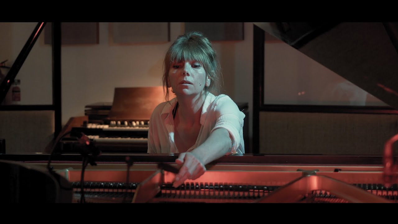 Poppy Ackroyd - Stillness (Official Video)