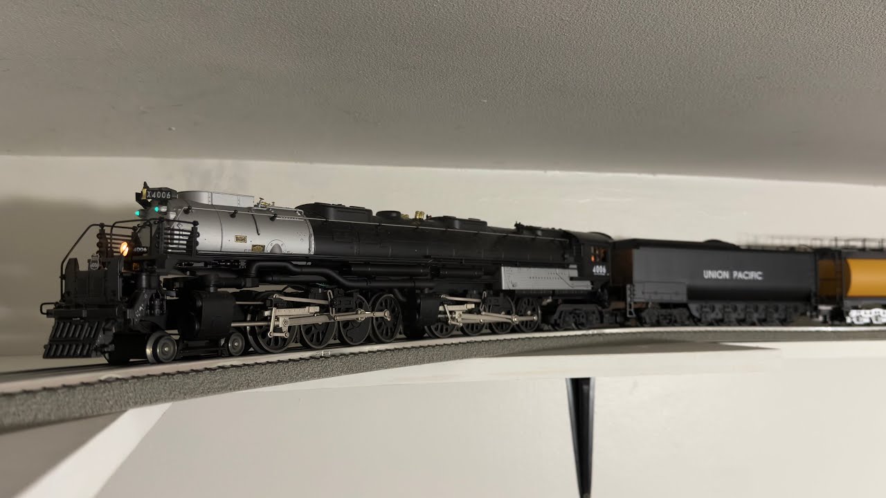 Ceiling layout with UP Big Boy 