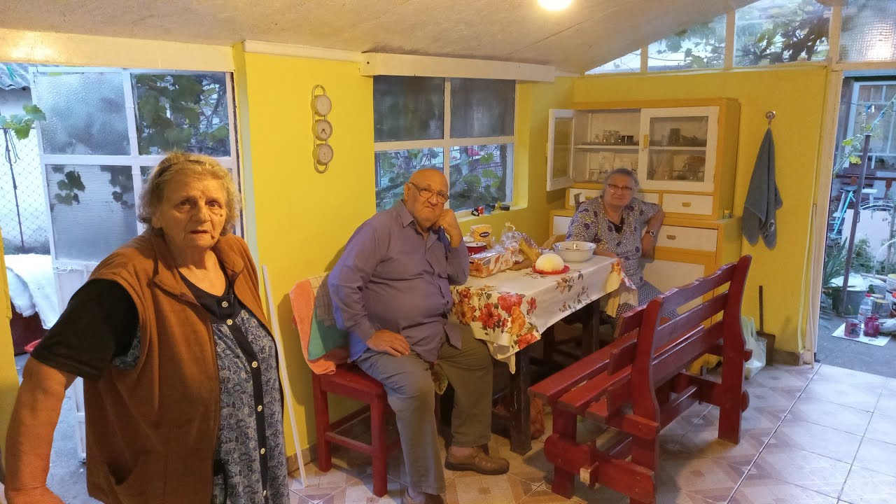 Cu noi la Șofronea, povești și la final o rețetă gustoasă de la Bunica lui Angi