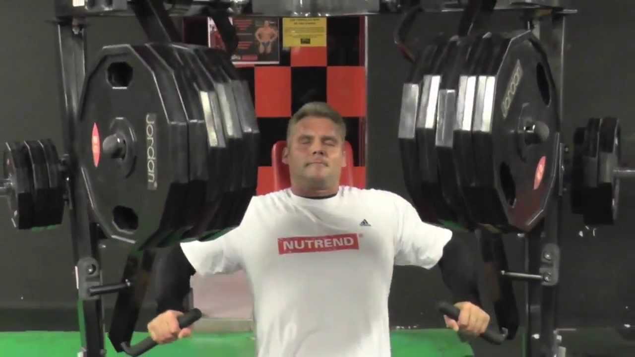 Jak zvetsit prsa - tezky trenink na prsa  - Martin Mester - Men´s physique