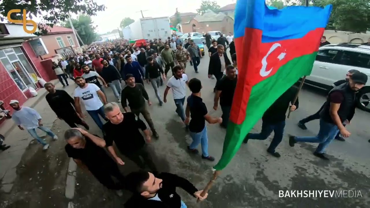 ŞƏHİD SADİQ BAGİRZADƏNİN DƏFNİ ƏRÇİVAN