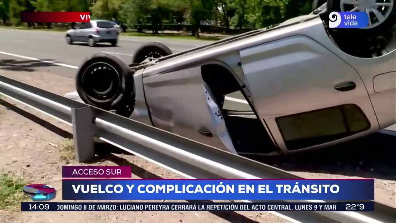 Volcó un auto en el Acceso Sur y el tránsito está complicado en Guaymallén