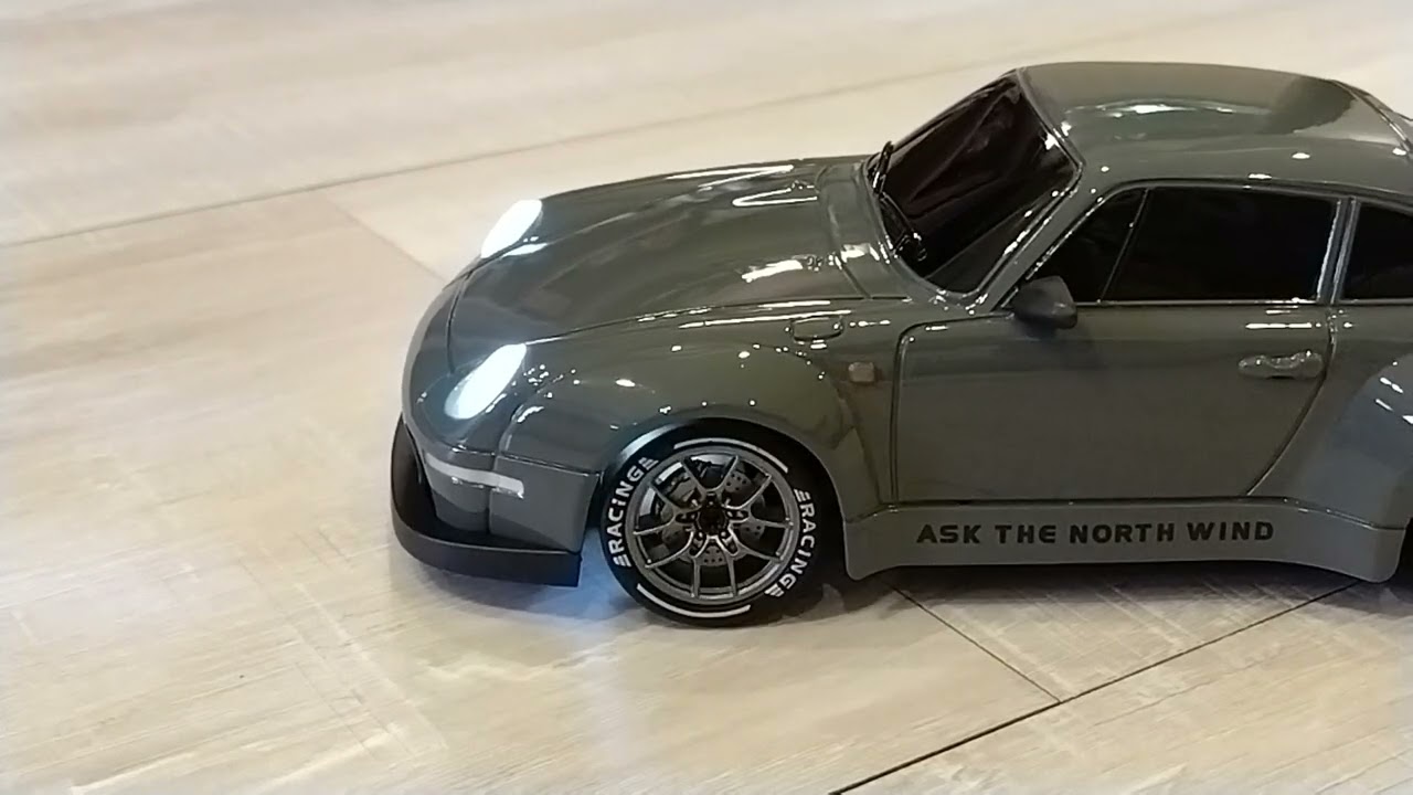 新品開箱 1/24 保時捷 Porsche  911 (993) CARRERA RS