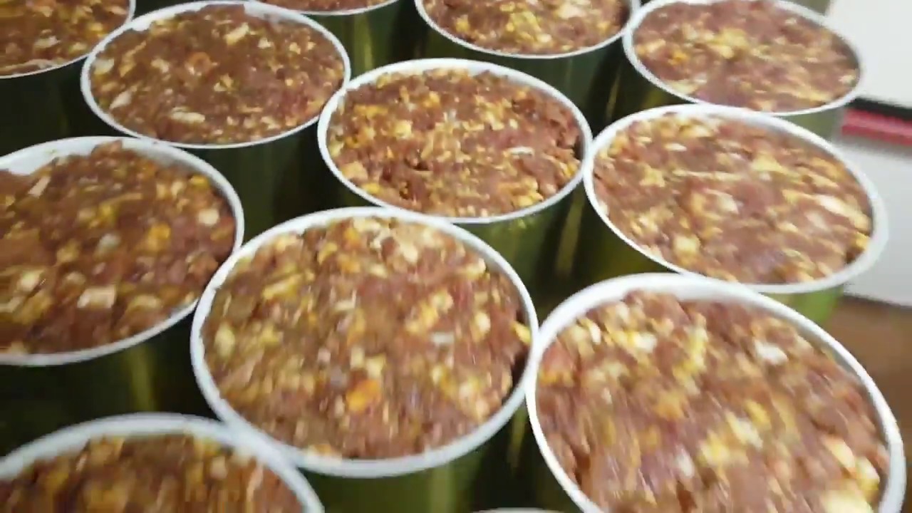 stroj na zatváranie konzerv