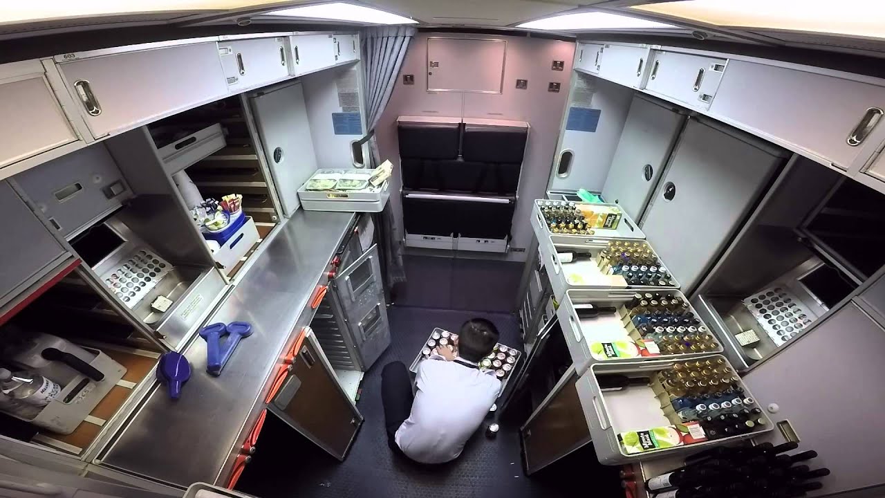767-300, Aft Galley