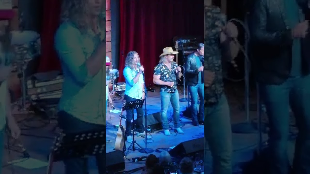 come go with me run around sue Texas Hill Tim Foust Winery Adam Wakefield Casey James Craig Wayne