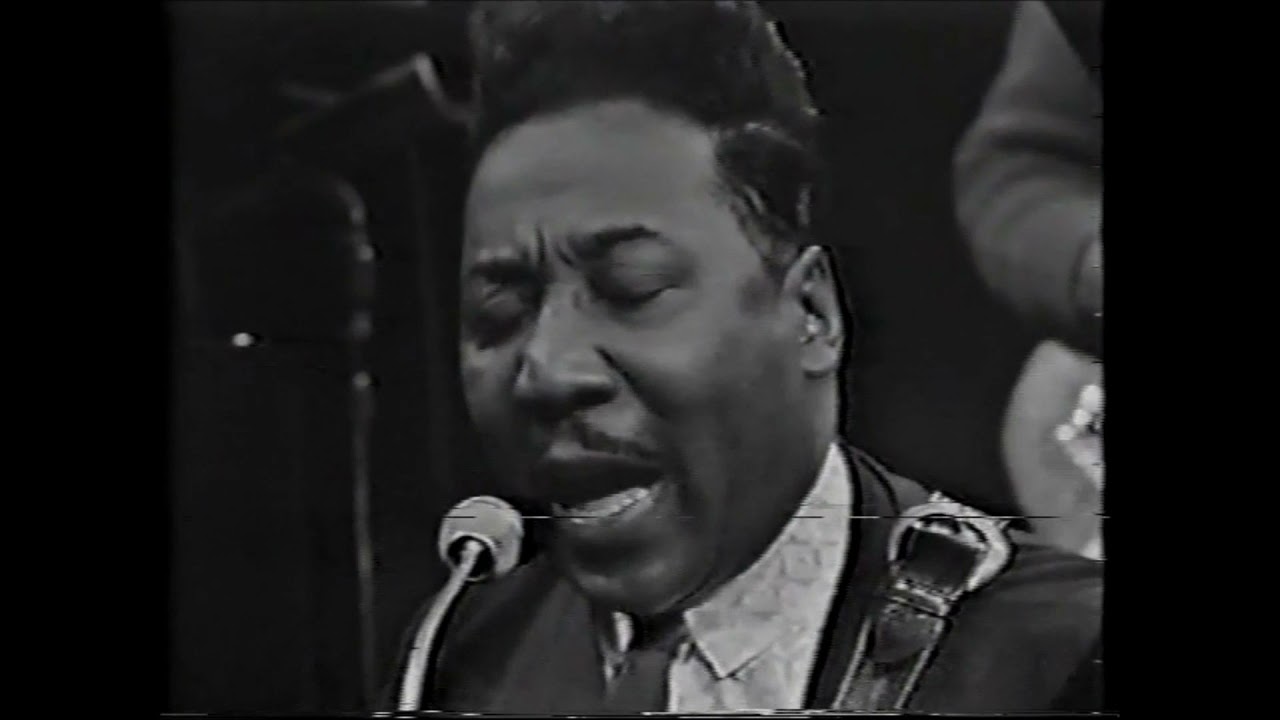 Muddy Waters  - Little Girl  (Studio Live)