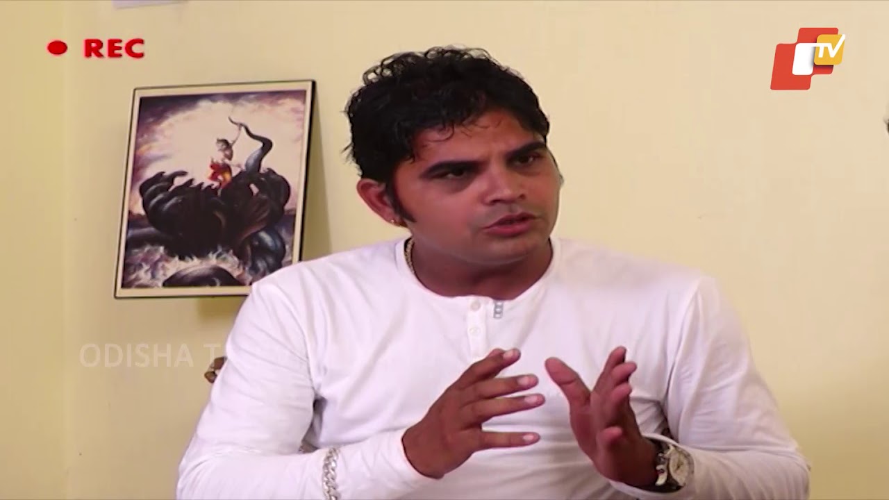 Prank with Celebrity: Comedy with Comedian Mr Nonsense Mani - Odia Prank Video