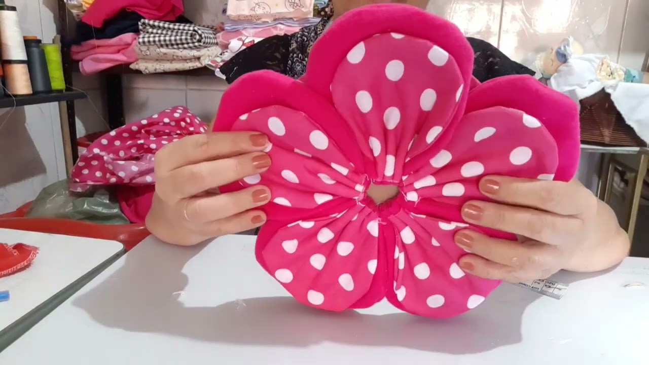 Como fazer uma decoração p banheiro porta toalha.