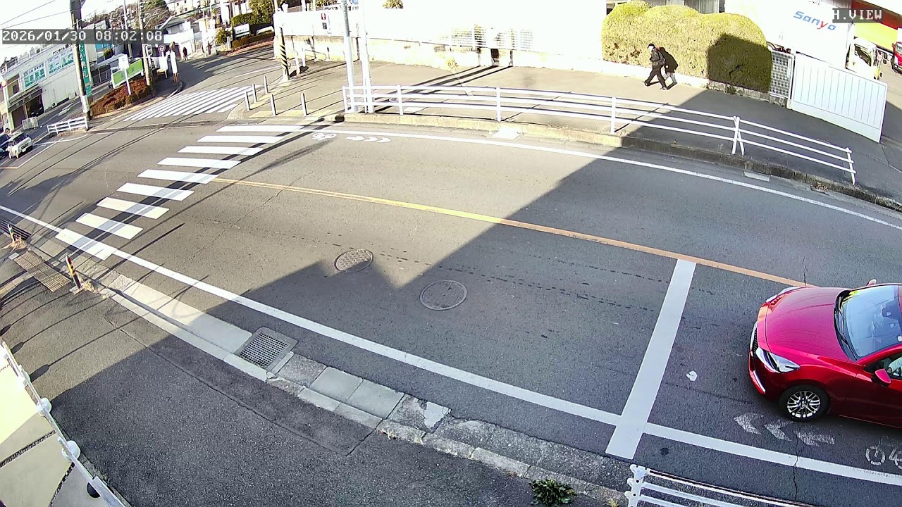 ライブ配信  厚木街道　泉の森交差点　4Kリアルタイムライブ配信　【12時間ごとに、アーカーブ制作のため、5分～30分程度のスタンバイ時間がございます。】