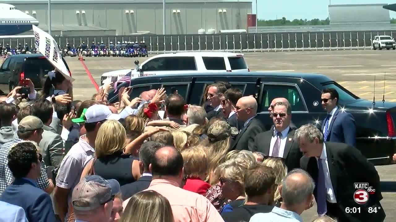 Crowd chants “USA” as President Trump lands in Lake Charles