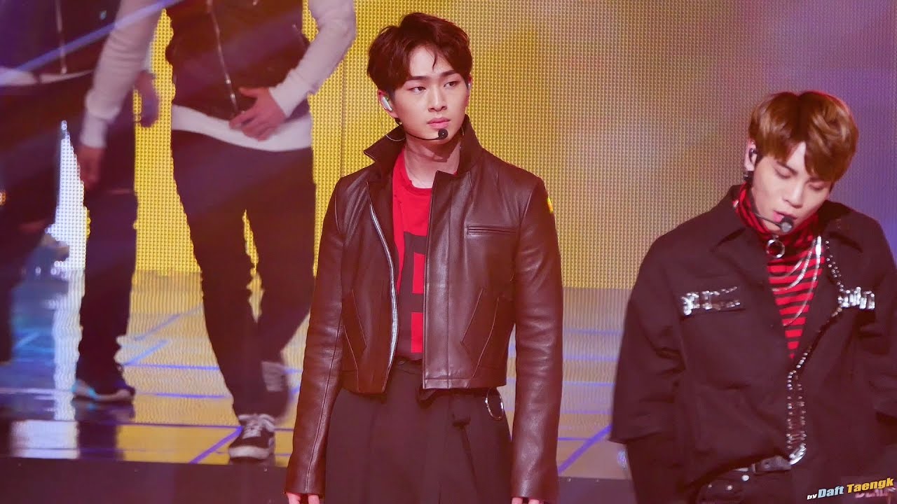 161231 MBC 가요대제전 - 온유 '링딩동' 직캠 by DaftTaengk