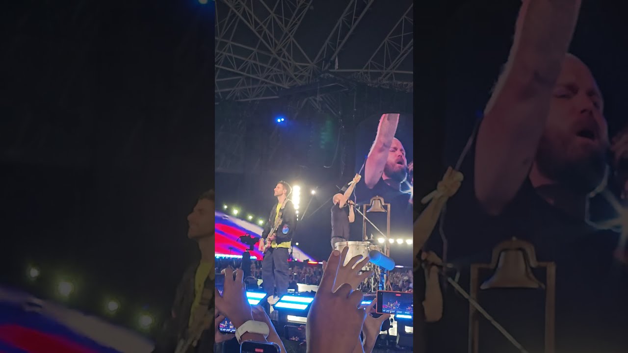 Viva La Vida - Coldplay Music of The Spheres World Tour Singapore 2023