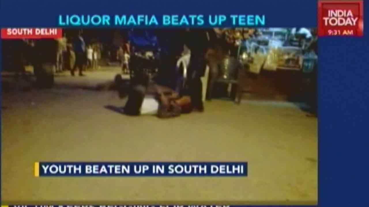 Young Teen Beaten Up By Liquor Mafia In Delhi