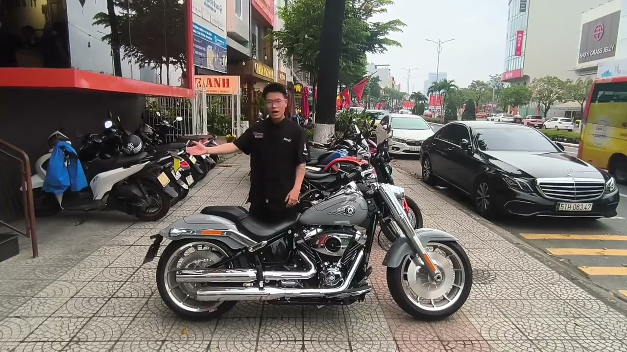 So Sánh Fat Boy 114 & Fat Boy 117