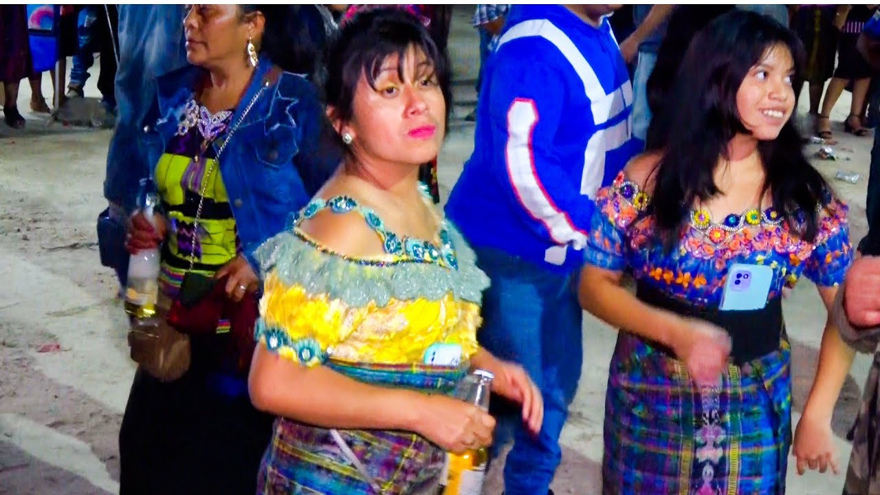 Las Chilenas Mixteca, Lo Mas Nuevo Familia Musical en el Calvario de Zacualpa 18 Mayo 2023