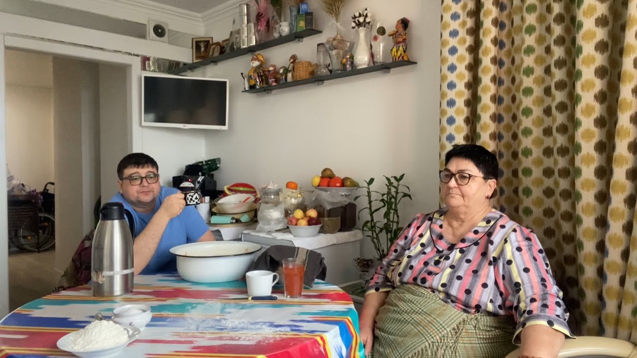 1 часть. Скандал с яблоками, прилетели домой, готовим пирожки 