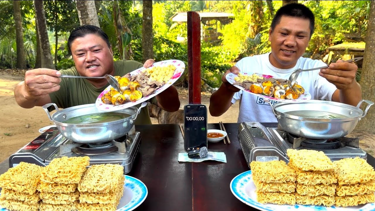 Trận Đấu Chuyện Khó Tin 12 Phút Ăn 20 GÓI MÌ 2 CÁI LẨU TIM HẦM HẠT SEN HỘT VỊT LỘN Thắng 3Tr | ATN 