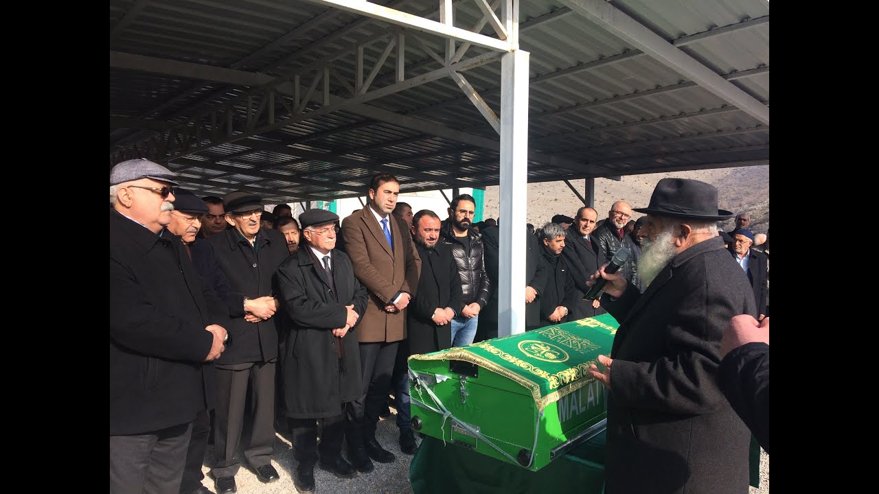 Ahmet Uğurlu Dede'nin Yürüttüğü,  Mazlum Doğan Dede'mizin Cenaze Erkânından Bir Kesit