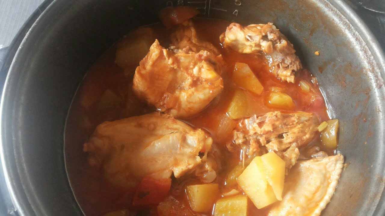 fazendo frango na panela elétrica.