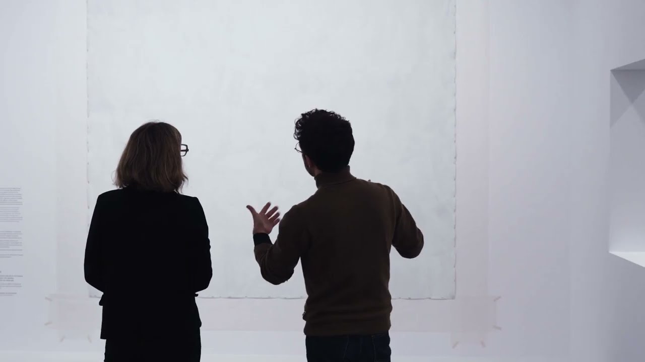 ROBERT RYMAN. LE REGARD EN ACTE – Entretien avec les commissaires – FR/EN | Musée de l’Orangerie