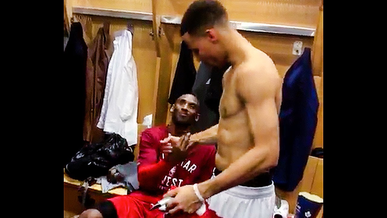Stephen Curry Asks Kobe Bryant for His Autograph in All-Star Locker Room