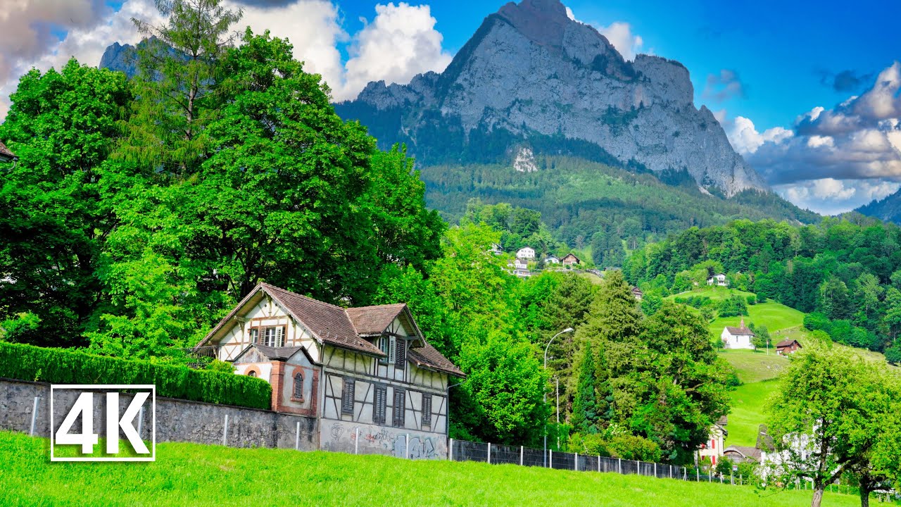 The lively town of Schwyz 🇨🇭 Switzerland
