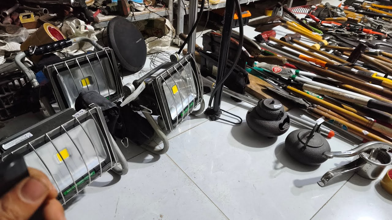 Đồ nghề hàng Nhật bãi tuyển chọn. Đèn Nhật bãi. Các loại kéo cắt tỉa hàng rào Nhật. Sdt 0908008390.