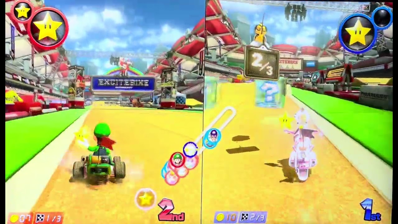 Luigi races Peach in Excitebike Arena on Mario Kart 8 Deluxe | Kids Play Switch