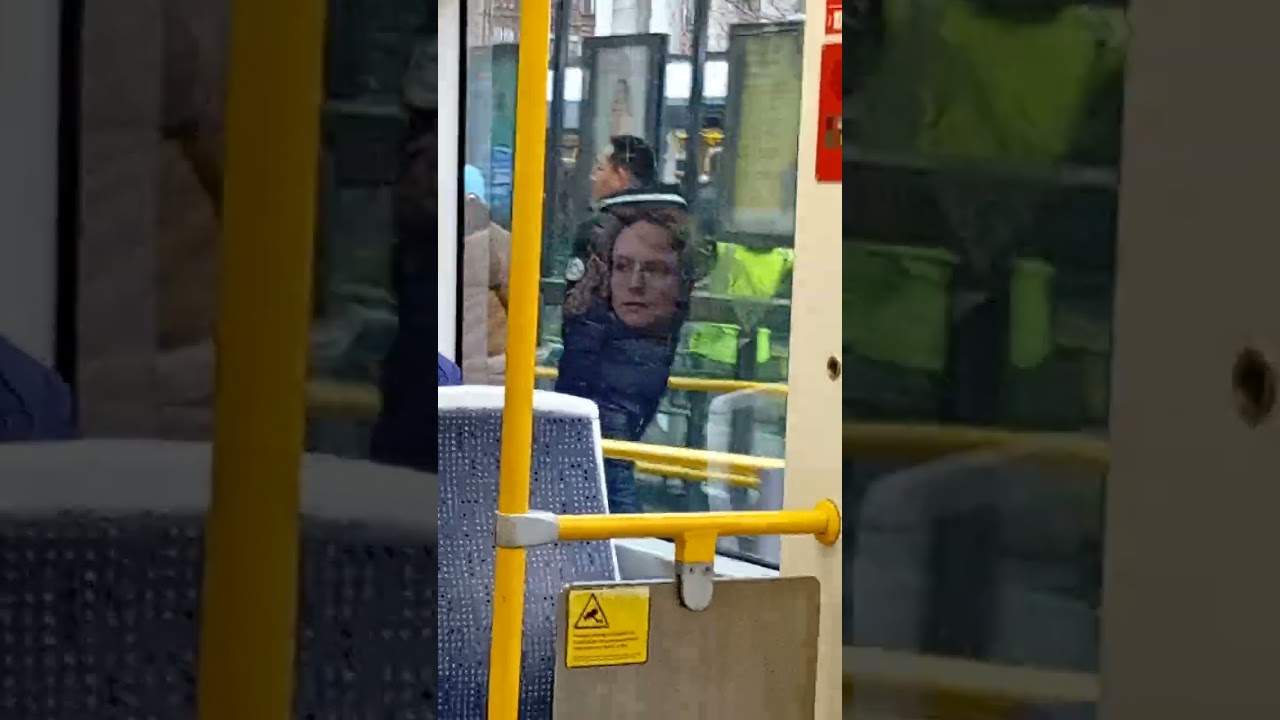A Metrolink ride from Victoria
