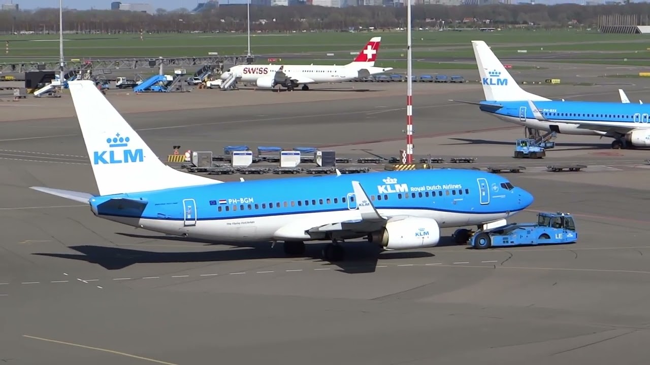 Plane Spotting Schiphol panoramaterras 11-04-2023