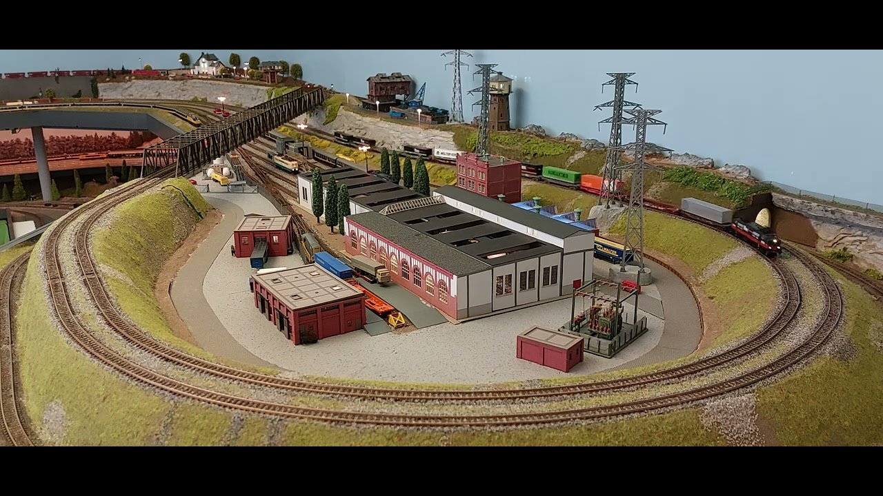 Arnhegen III (29): Goederentreinen (G&uuml;terzuge, Freighttrains) tijdens de nachtdienst.