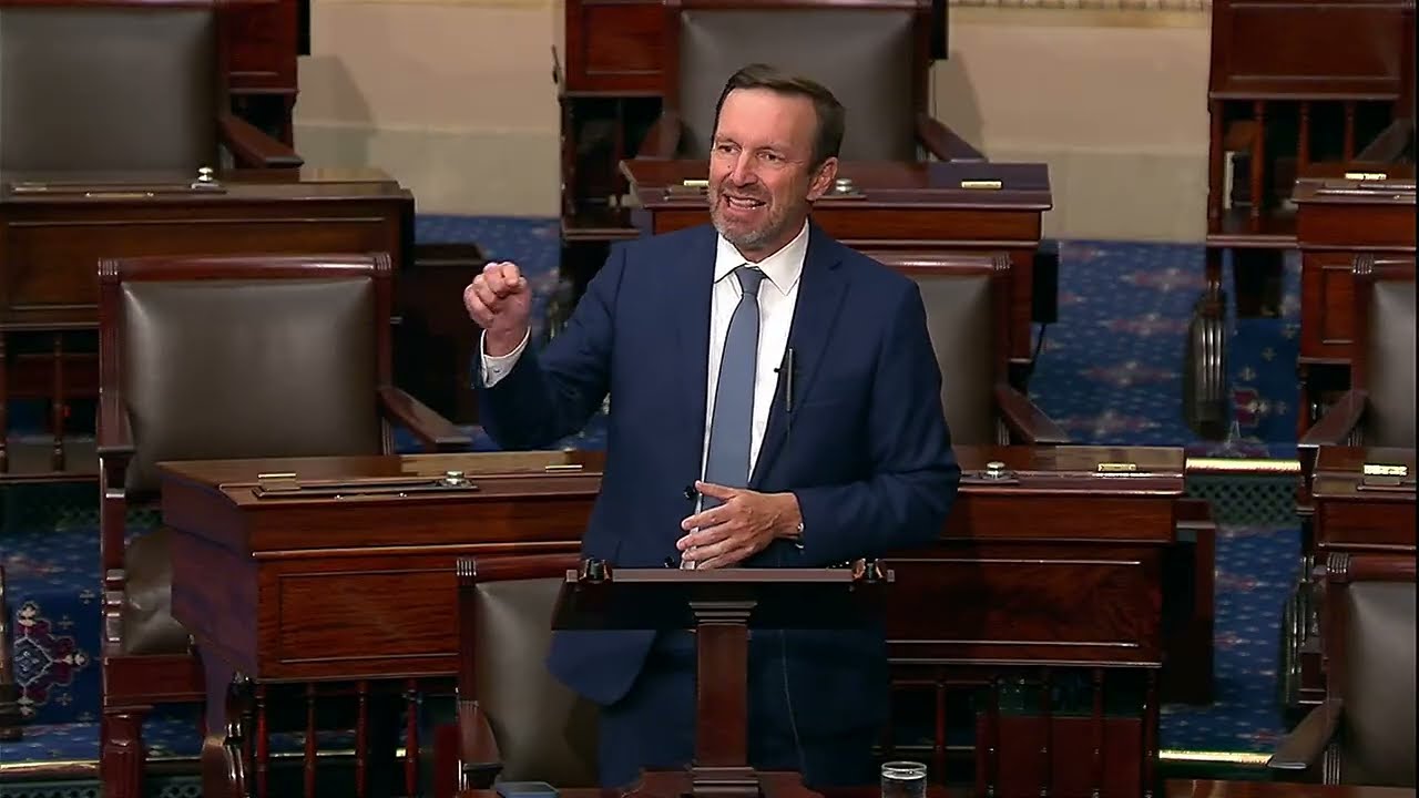 Murphy: Republicans Are Abandoning Their Constitutional Responsibilities to Help Trump Break the Law