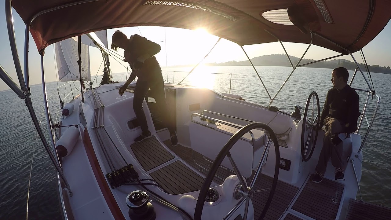 Nászút::Indulás Balatonboglárról, 2. rész