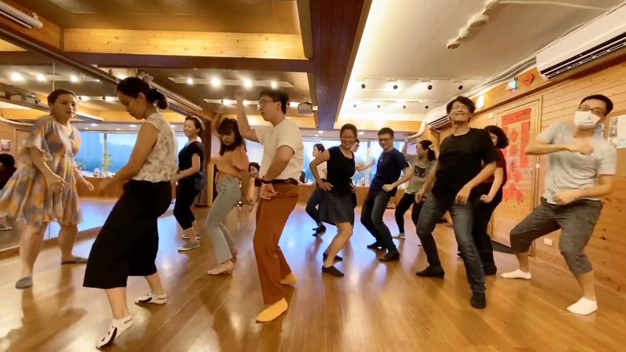 Solo Blues Routine - We just want to dance (Taipei)