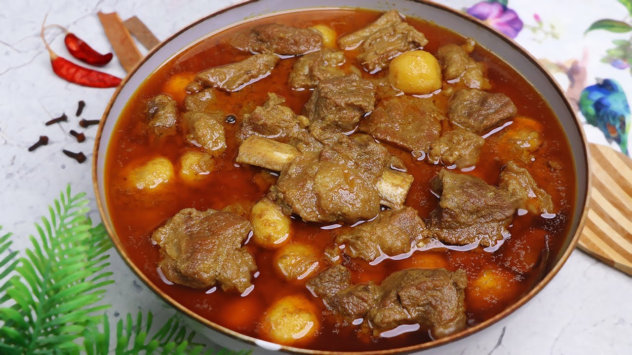 দেশিও স্টাইলে আলু দিয়ে গরুর মাংসের ঝোল || Beef Curry With Potato