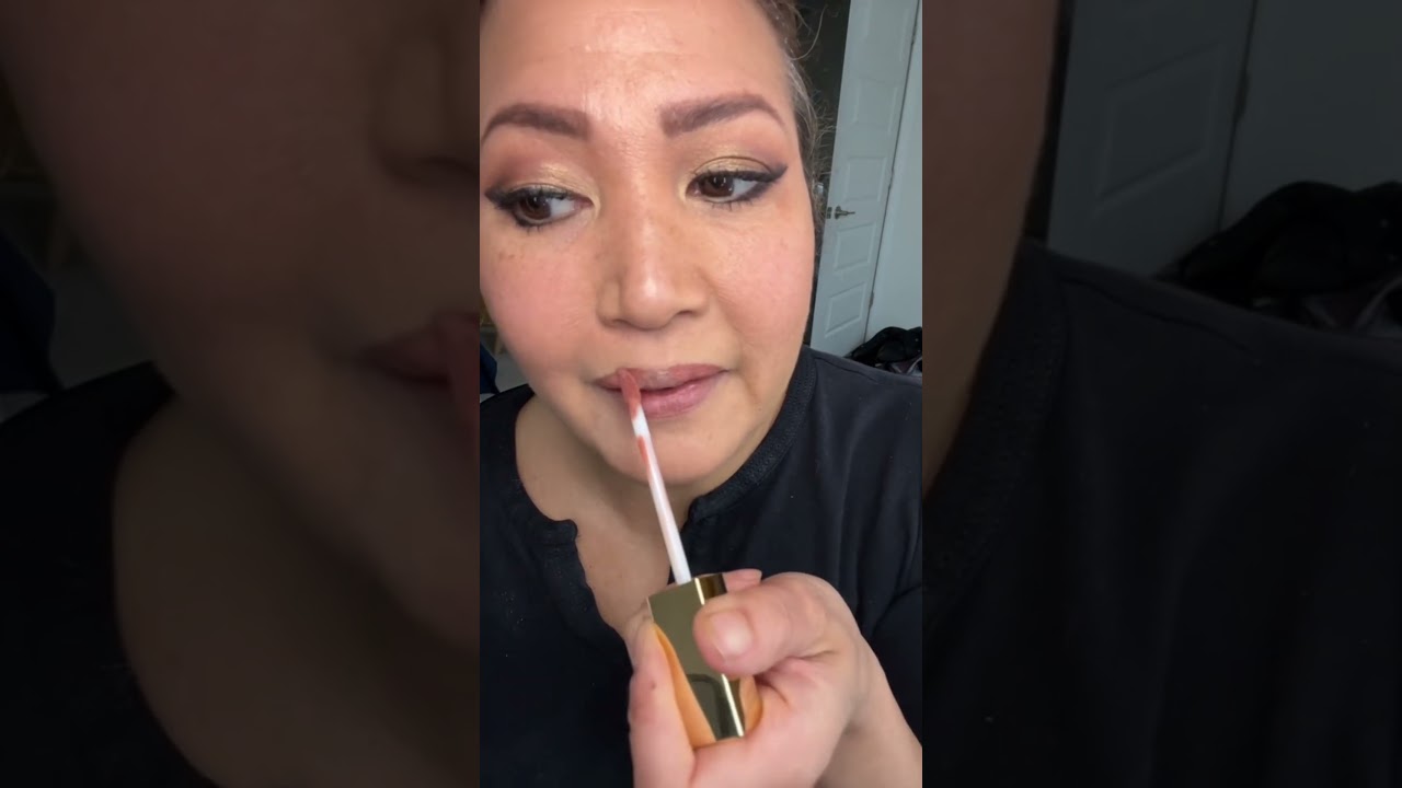 Sigma Beauty Cinderella lipkit review - beautiful nude lipstick/gloss combo!