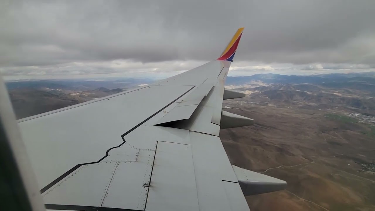 Afternoon Landing at Reno Tahoe International Airport | Boeing 737-700 - Southwest Airlines