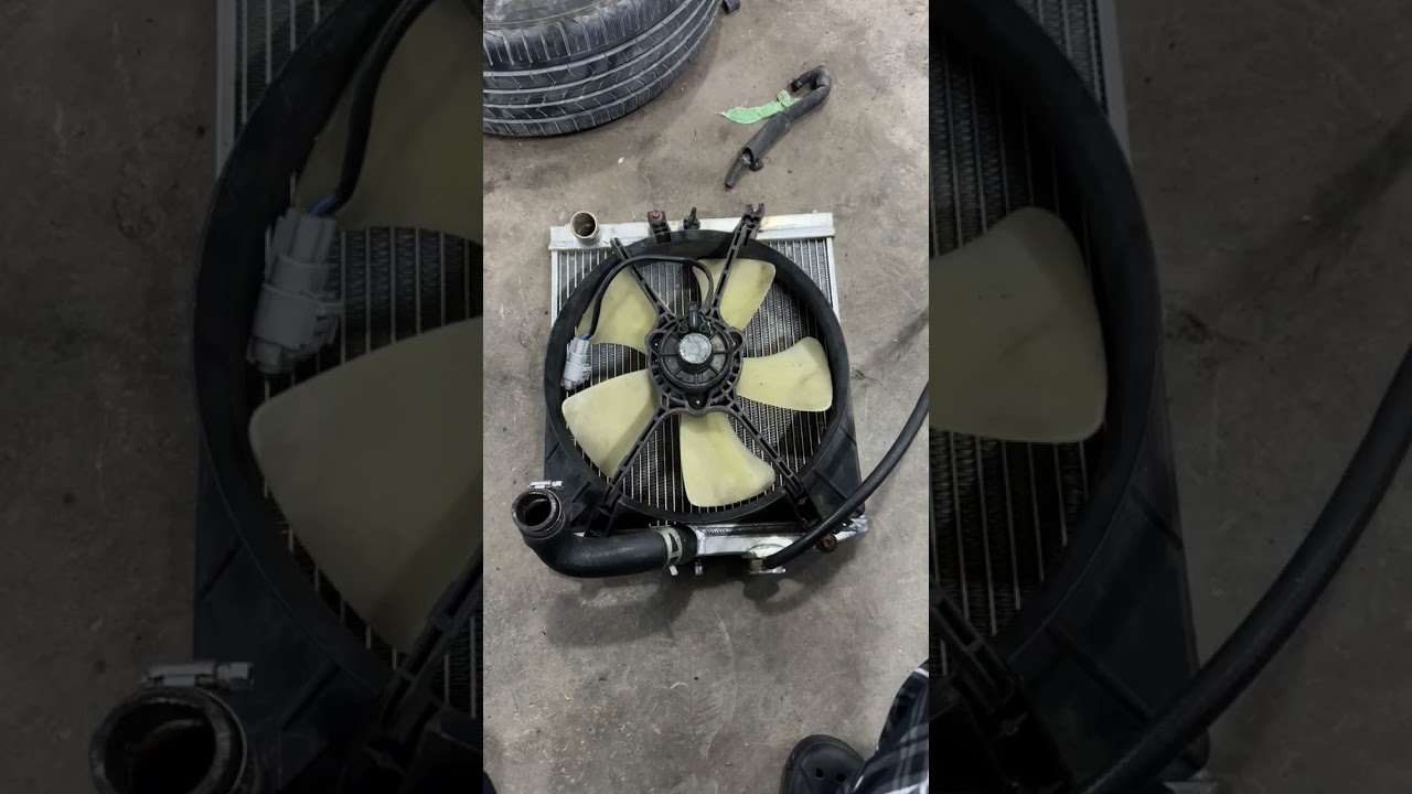 Universal Aluminum radiator for any 4 cylinder car *Price 350*