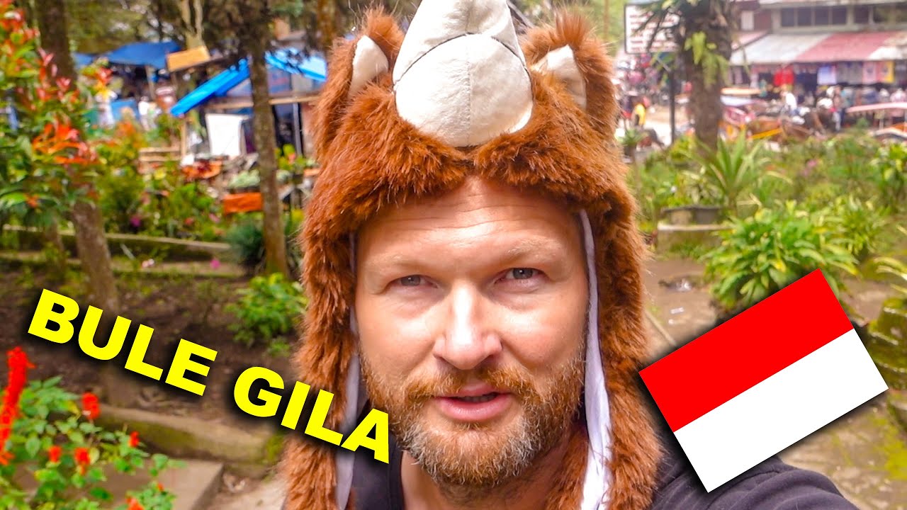 NORTH SUMATRA ROAD TRIP - KEEPING WARM IN THE MOUNTAINS 🇮🇩