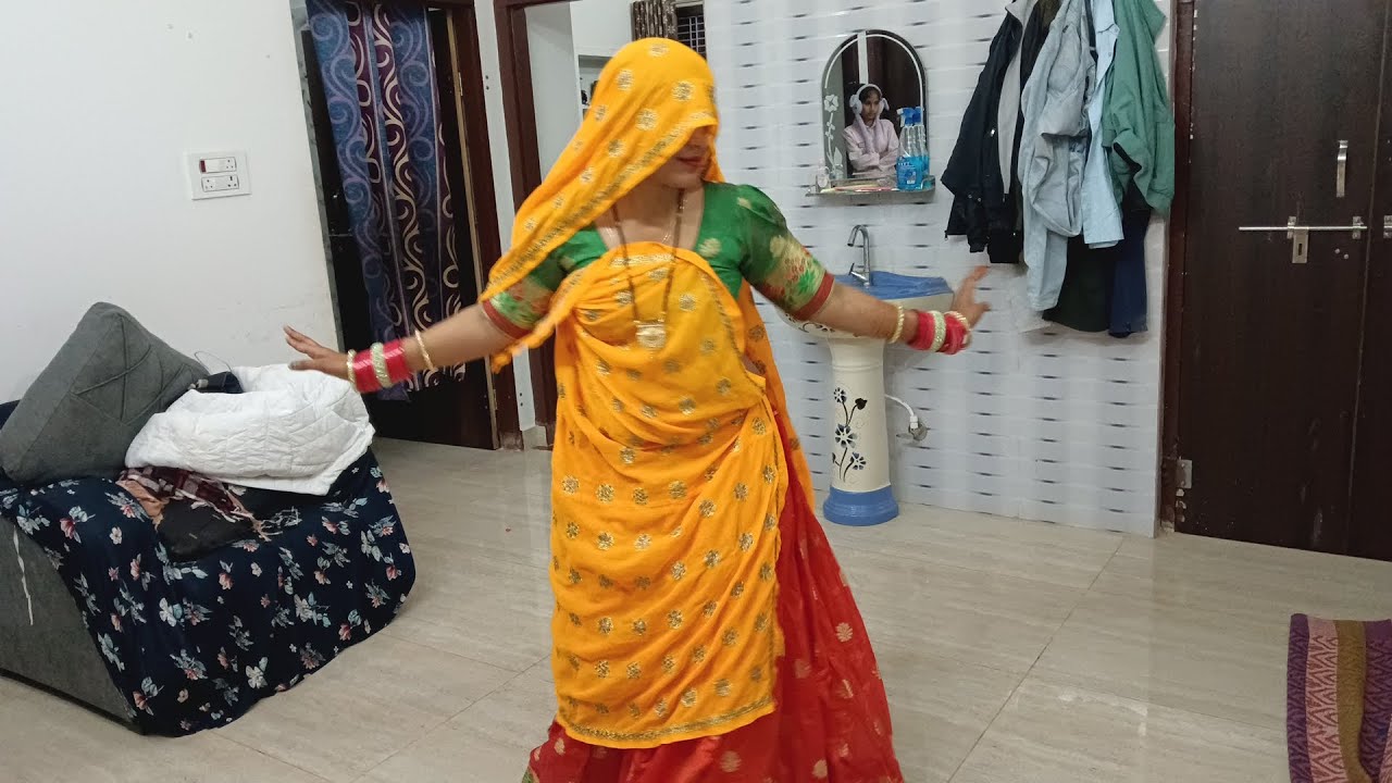 छोरी शादी शुदा या सिंगल लहंगा में पतो लगे कोनी #hrgurjarrasiyasong #sadhidancevidio @MS_KARAULI 