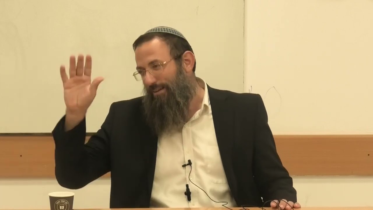 1. הלכות תפילה, סימן פט סעיף א. הרב אריאל אלקובי שליט''א