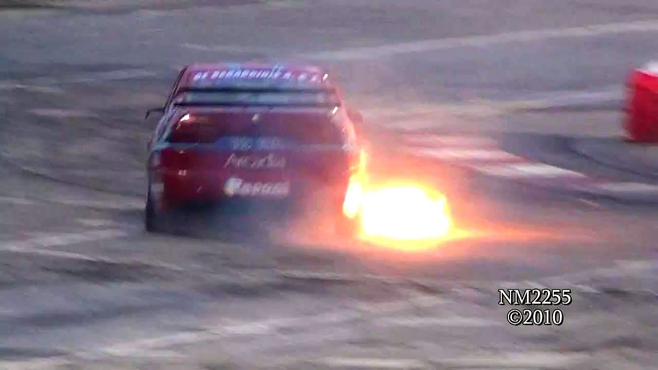 Alfa Romeo 155 GTA DRIFTING & Spitting HUGE Flames!!!