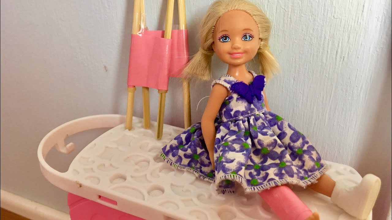 Barbie- Chelsea's Broken Leg