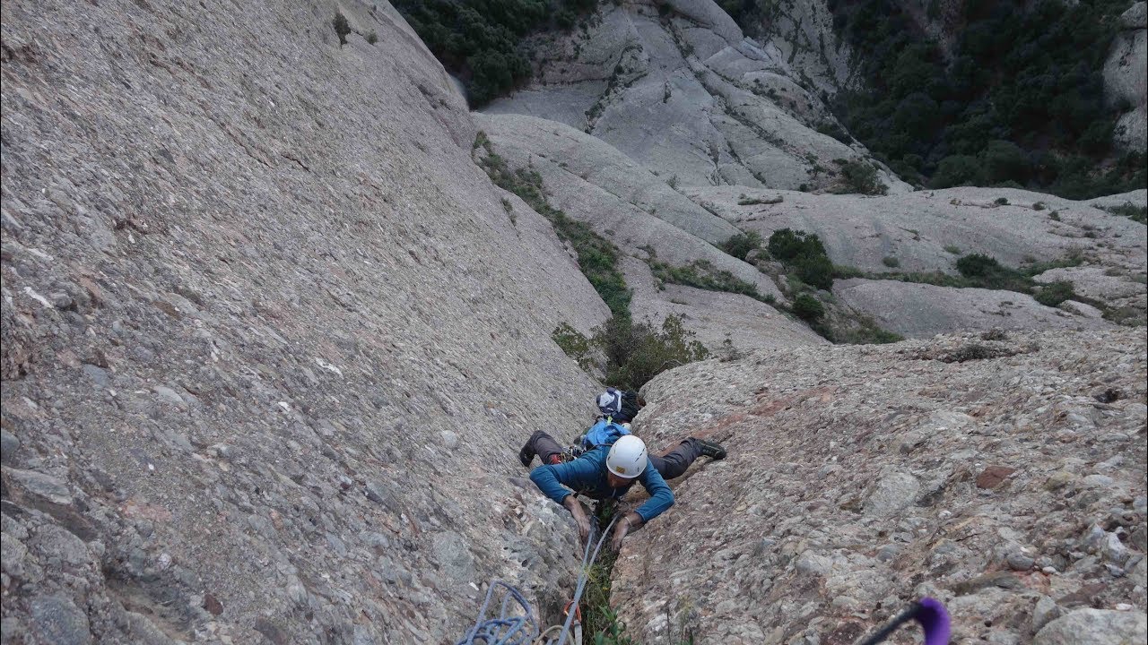 Muntanya i Llibertat (22): Via TIM a la Paret de l'Aeri (Montserrat)