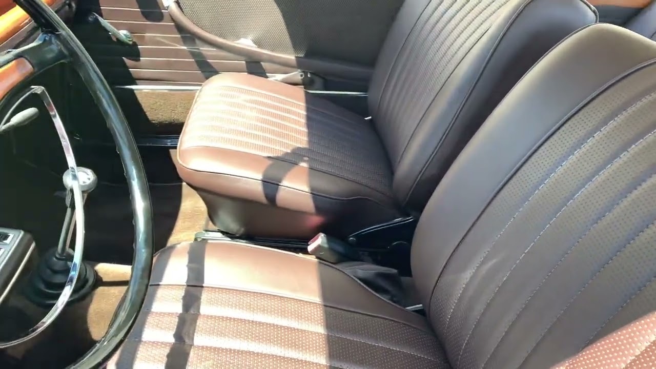 1967 BMW 2000cs - Interior Fly Through