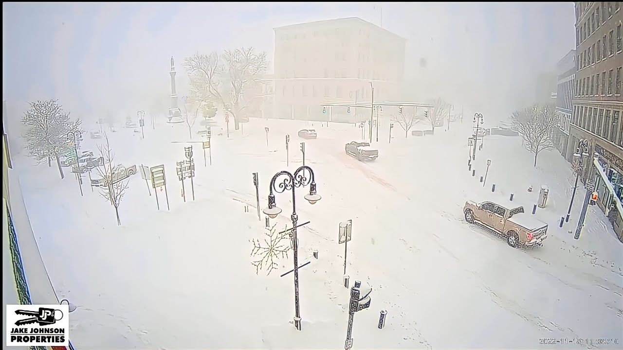 Time-lapse HISTORIC SNOW STORM in New York, Watertown. 35 inches of snow. Record blizzard 11/18/22